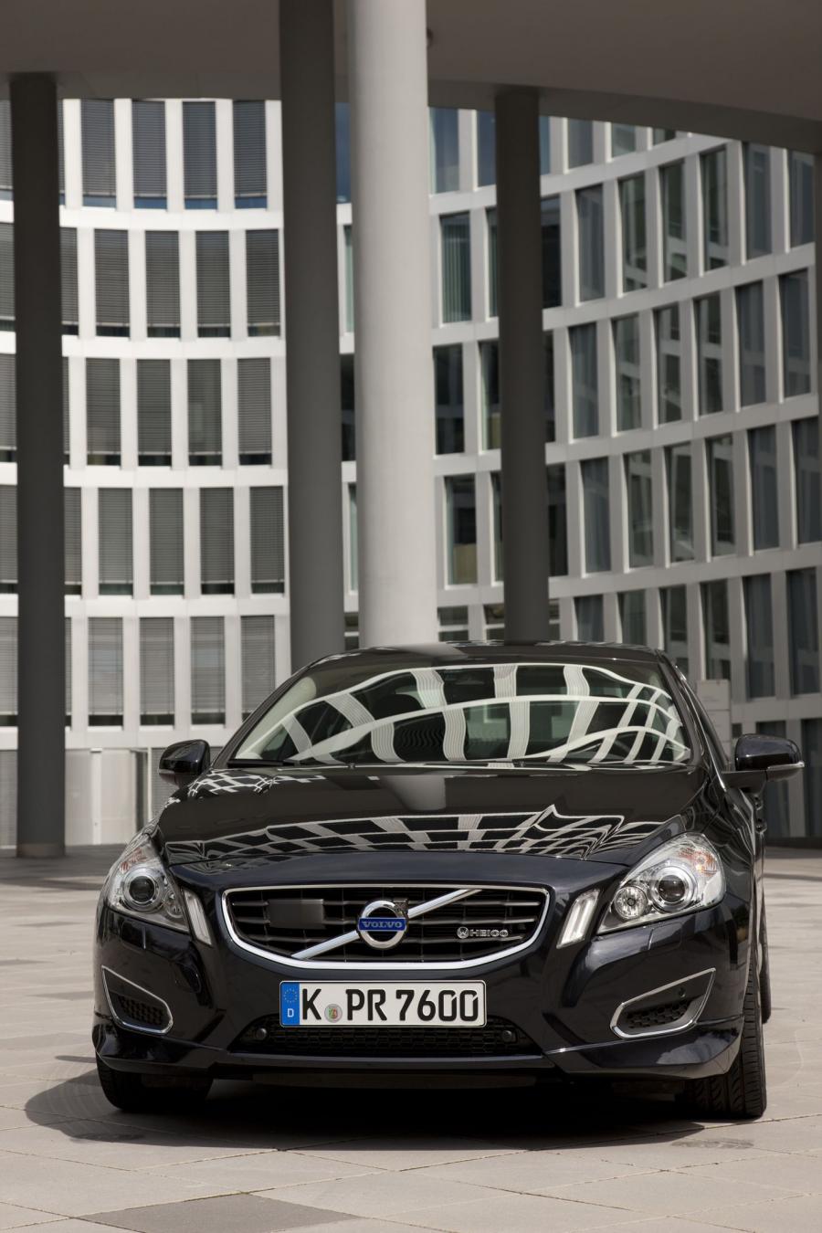  Volvo S60 T6 by Heico Sportiv 2010 года  (фото 14 из 20)